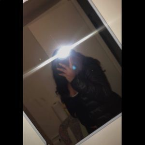 Meet your Posher, Lala